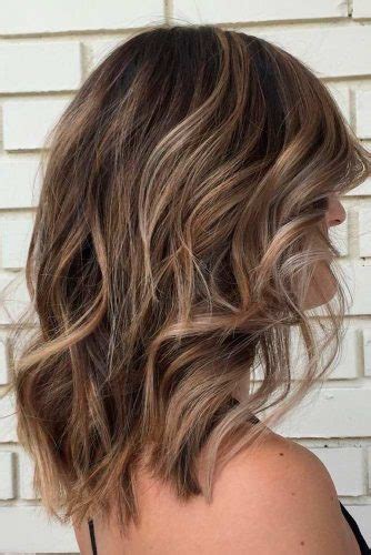 Medium length hair suits most face shapes. 37 BEACH WAVY HAIRSTYLES FOR MEDIUM LENGTH HAIR | Hairs.London