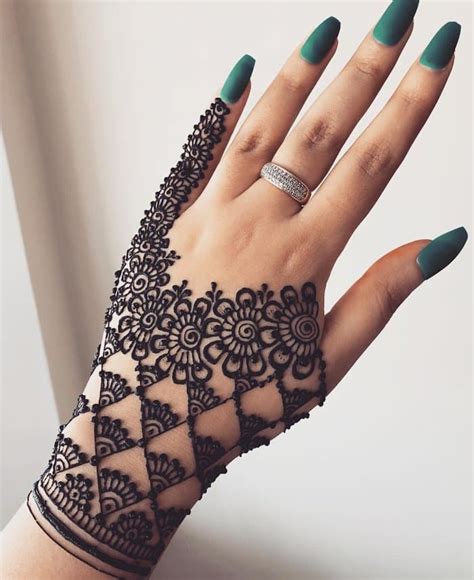 最も好ましい Stylish Beautiful Stylish Arabic Front Hand Simple Mehndi