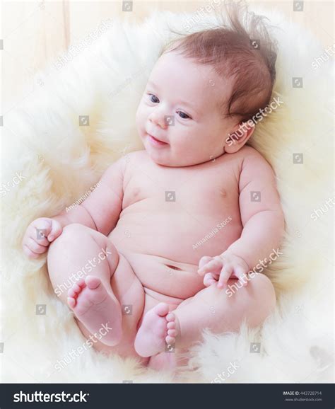 Happy Naked Babycute Naked Baby Girl库存照片 Shutterstock