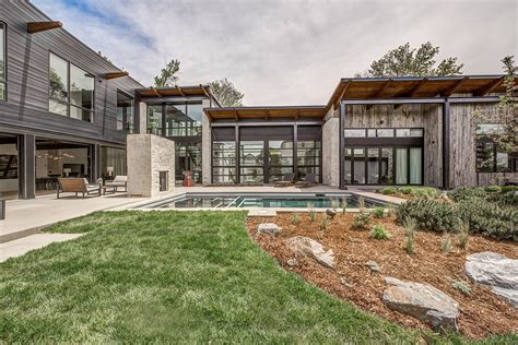 A Modern Home Rises In Denvers Cherry Creek Neighborhood Mansion Global