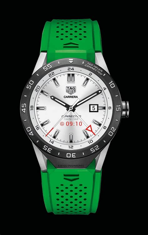Tag Heuers Connected Luxury Smartwatch Debuted In New York A Gmt Digital Dial Option Lets You