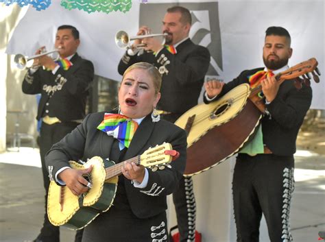 Latinx And Hispanic Cultural Festival Draws Hundreds