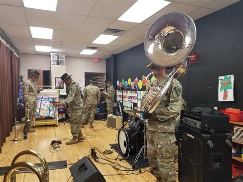 1st Cav Div Band Plays Their Way Across Centex Article The United