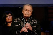 Mickey Gilley, even at 82 years old, can't leave the touring life alone