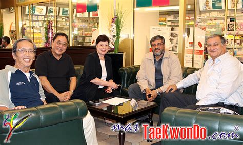 Милан / milan associazione calcio. Política, la primera estación en Suiza - mastkd.com