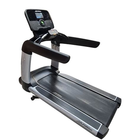 Life Fitness 95t Treadmill Elevation Series Explore Console Cardio