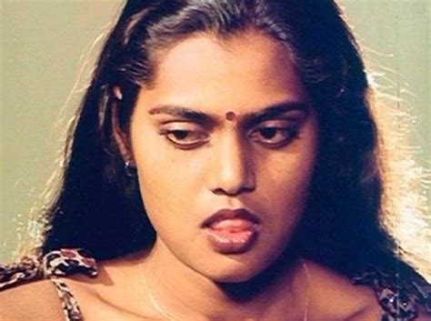 Silk Smitha Hot Look Photos Atozpictures Com Silk Smitha