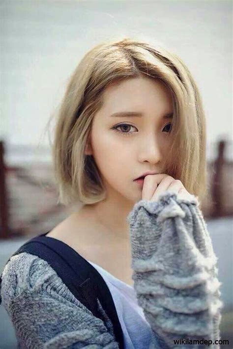 Super short cropped hairstyles will make your look much more modern and chic even when you have gray hair. The woman | Asian beauty | Korean | Beautiful | Short ...