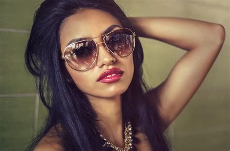 Model Hd Sunglasses Woman Black Hair Hd Wallpaper Rare Gallery