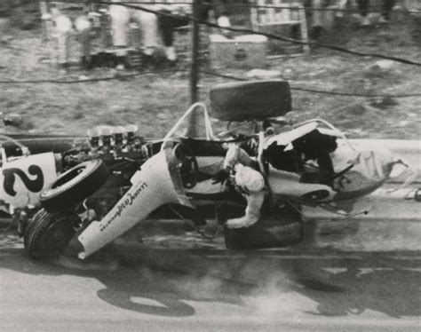 Mike Mosley Crash In Dohc Champ Car Old Race Cars Indy Cars Classic Racing