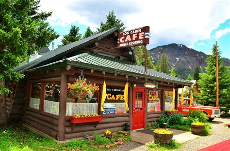 The Log Cabin Cafe In Montana Serves Up The Most Delicious Food