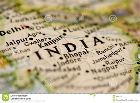 I indien samsas flera olika religioner; Indien-Karte stockfoto. Bild von tourist, religion, guru ...