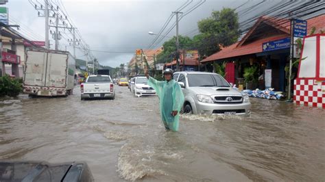 Video Les Inondations Font 14 Morts En Thaïlande