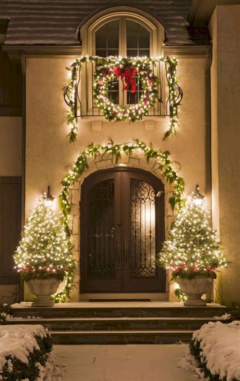 30 Incredible Outdoor Christmas Decorating Ideas