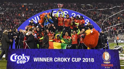 Les Joueurs Du Standard Célèbrent Leur Victoire En Coupe De Belgique