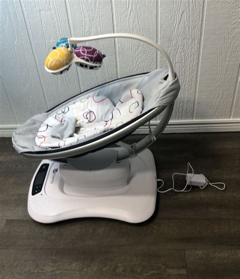 4moms Mamaroo 4 With Infant Insert