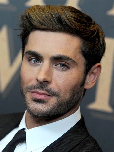 Welcome to zac efron's official facebook page! Zac Efron - FILMSTARTS.de