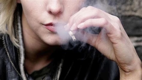 Huge Drop In Number Of Nz Youth Smoking Newshub