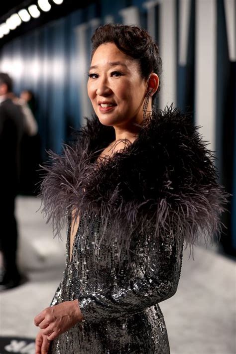 Sandra Oh At The 2020 Oscars Killing Eve Star Stuns In Two Gowns