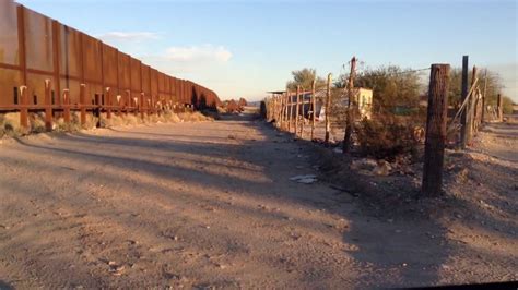 Us Border Wall View From Sonoyta Sonora Mexico 17 January 2017 Youtube