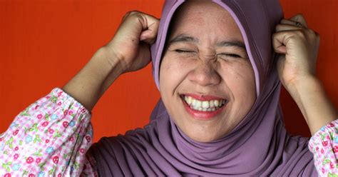 10 Struggles That Only Hijabis Will Relate To Metro News