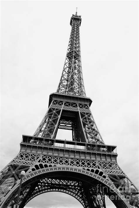 Eiffel Tower Perspective Black And White Photograph By Carol Groenen