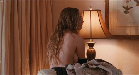 Julianne Moore Amanda Seyfried Nude Nina Dobrev Sexy Chloe Pics