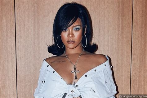 Get The First Look At Rihanna S New Lingerie Line