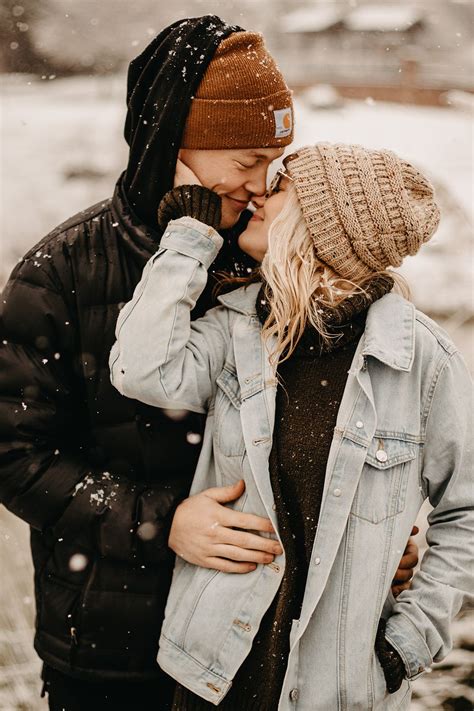Snow Days Couples Session In Knoxville Tennessee Winter Couple