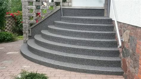 Grobkornmörtel wie der sopro drainagemörtel bieten das handling eines dickbettmörtels und damit auch die möglichkeit, natursteine mit unterschiedlichen dicken sowie schwere. Treppe Hauseingang | Treppengeländer Aus Edelstahl In ...