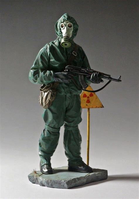 Resin Figure Bust 116 Soldier With Mask Army Miniature Model Kit In