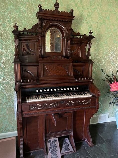Antique Pump Organ Identify And Value Guide
