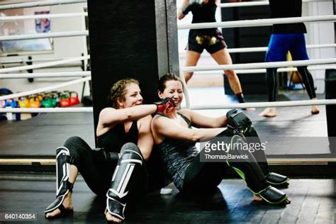 Man Vs Woman Boxing Photos And Premium High Res Pictures Getty Images