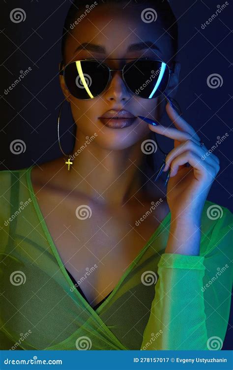 Pretty Girl In Sunglasses In Color Lights Stock Image Image Of Lamp