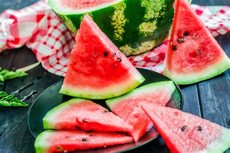 How To Pick A Watermelon Five Key Tips Cook It