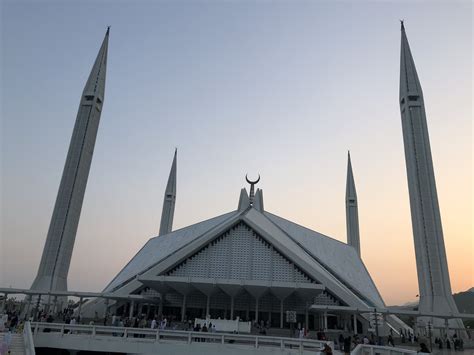 Faisal Mosque Travel Guidebook Must Visit Attractions In Islamabad