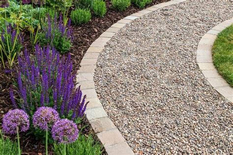 How To Lay A Budget Friendly Gravel Path Gravel Landscaping Walkways