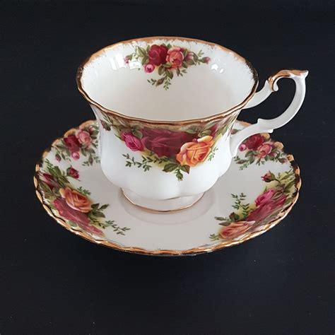 Home Living Drink Barware Vintage Royal Albert Old English Rose Pattern Footed Teacup Cup
