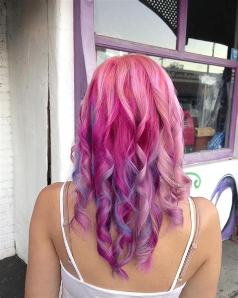 20 Unboring Styles With Magenta Hair Color In 2020 Magenta Hair