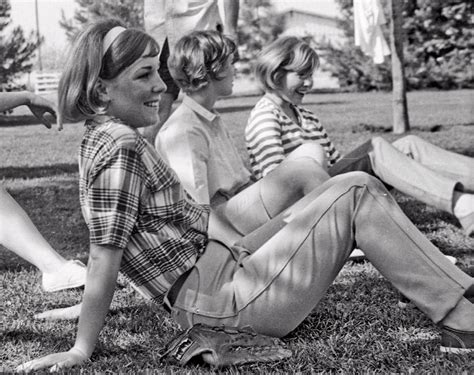 Glamorous Photos That Capture Teenage Girls Of Fresno State College In The 1960s ~ Vintage Everyday