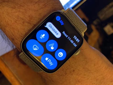 How To Text On The Apple Watch