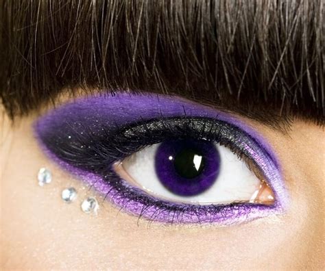 Purple Eye Contact Lenses Evening Make Up Purple With Purple Contact