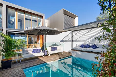 Bronte Beach House With A Mineral Plunge Pool Hits The Market