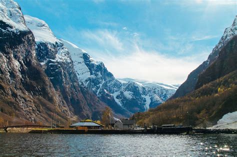 How To Go Exploring On The Fjord Safari Flam Norway Hand Luggage