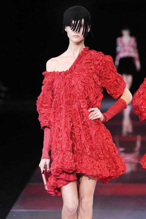 Giorgio Armani Fall 2010 Ready To Wear Collection Gallery Style