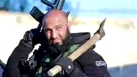 Video Of Celebrity Iraq Fighter Slicing Body Goes Viral News Al Jazeera