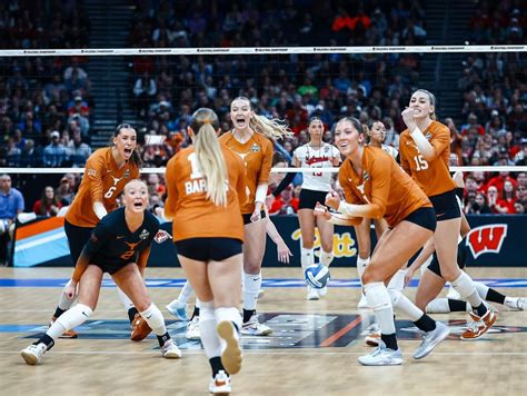 Light The Tower Texas Volleyball Wins National Championship Our Tower
