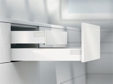 Tandembox intivo has a special drawer side which lets you personalise your design. TANDEMBOX antaro | Blum