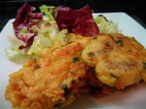 Entre ellas, su sabor suave, sus beneficios para la salud, sobre todo la de los niños, al contener un nivel alto de hidratos y nada de grasa y, además, por. Huevas de merluza en tempura de perejil y cebollino ...