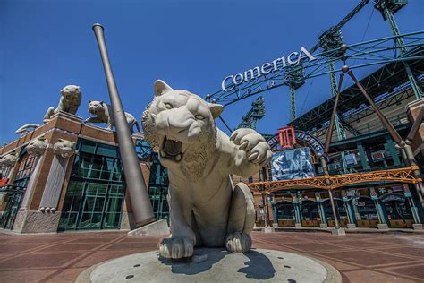 The Big Tiger Statue At Comerica Park Photograph By Jay Smith Fine